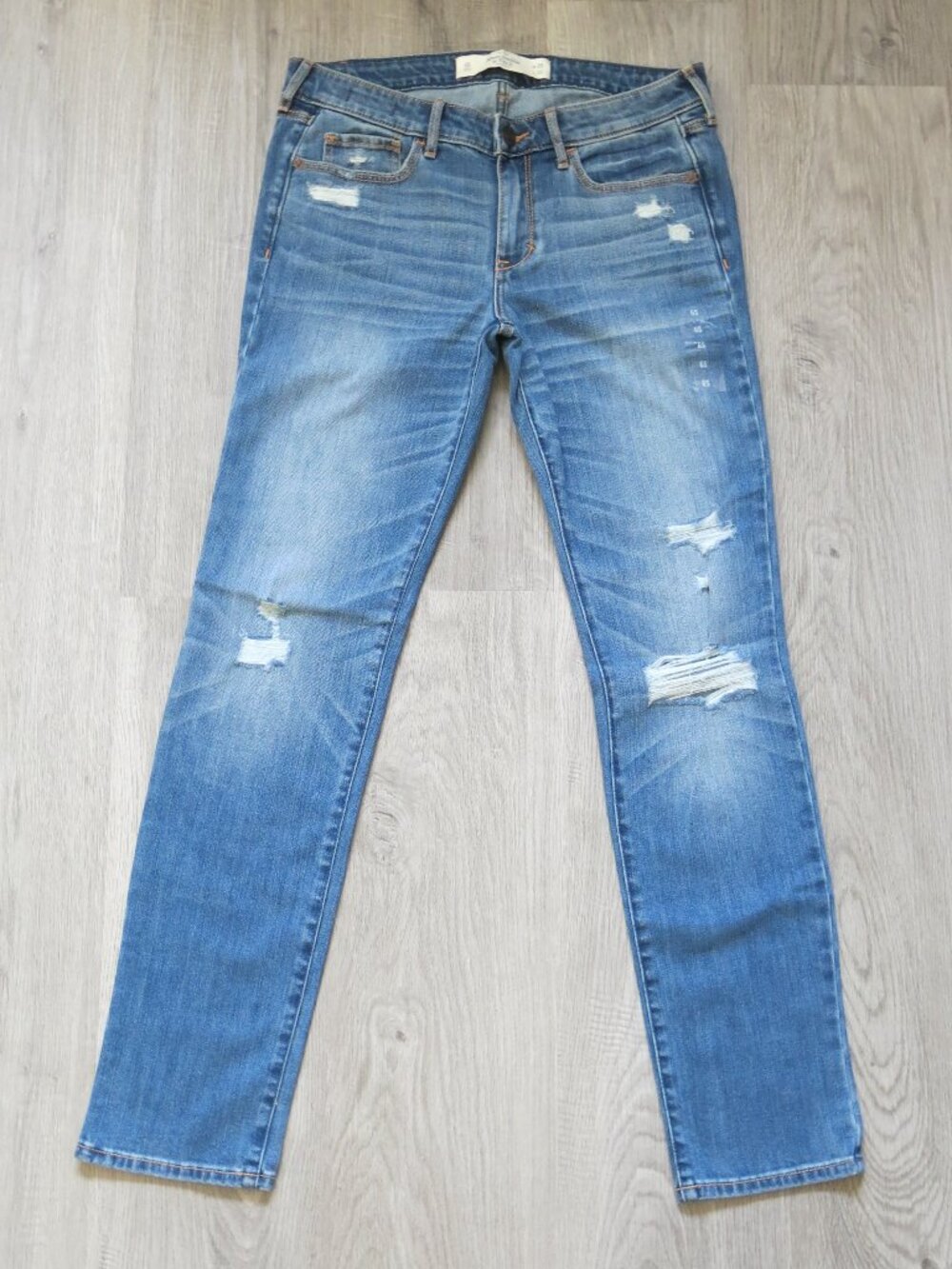 Abercrombie & Fitch Cotton Blend Distressed Slim Skinny Leg Denim Jeans Size 6S